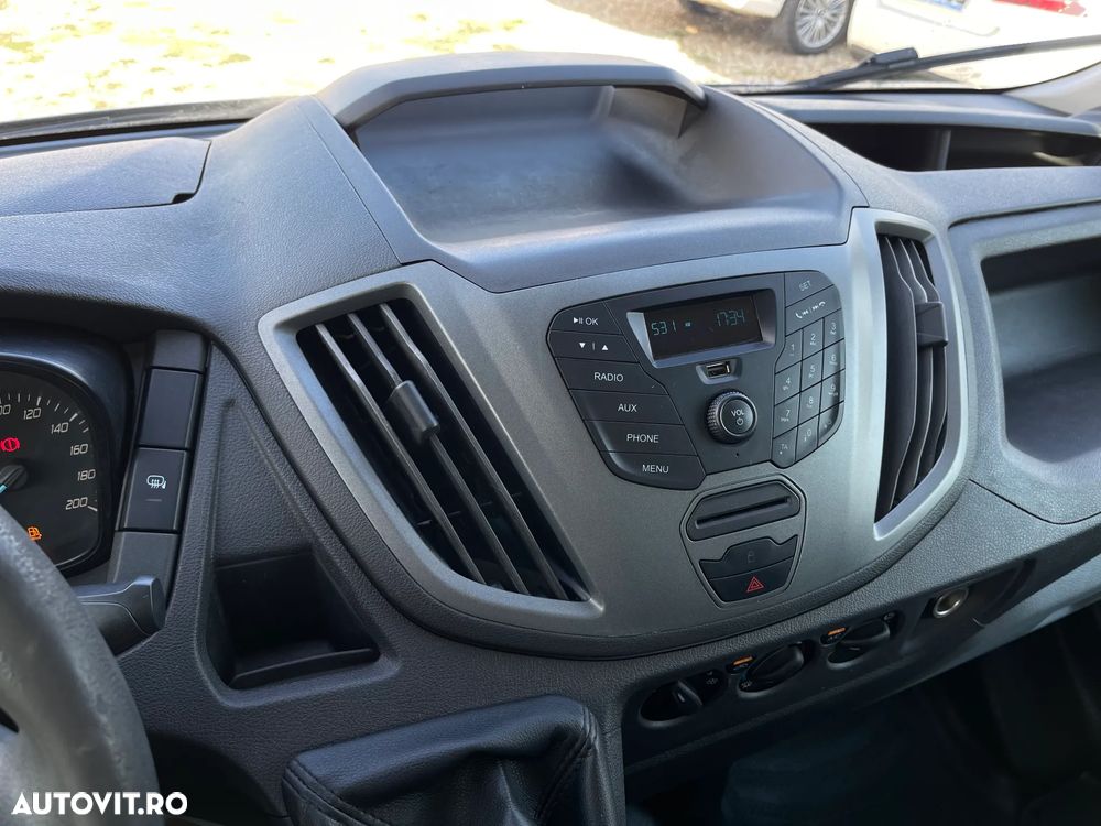 Ford Transit - 11