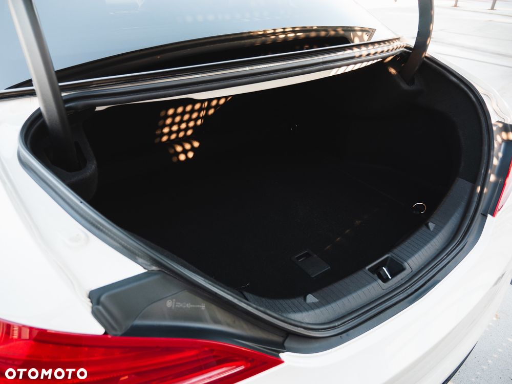 Mercedes-Benz CLA 45 AMG 4-Matic - 35
