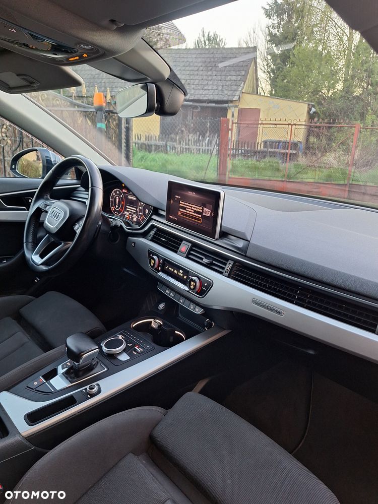 Audi A4 Allroad - 12