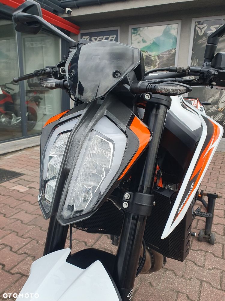 KTM DUKE 890 - 5