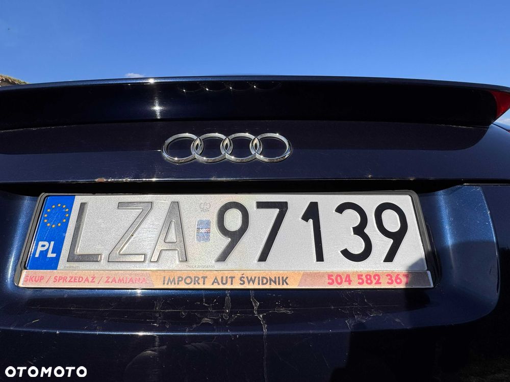 Audi TT Coupé - 8