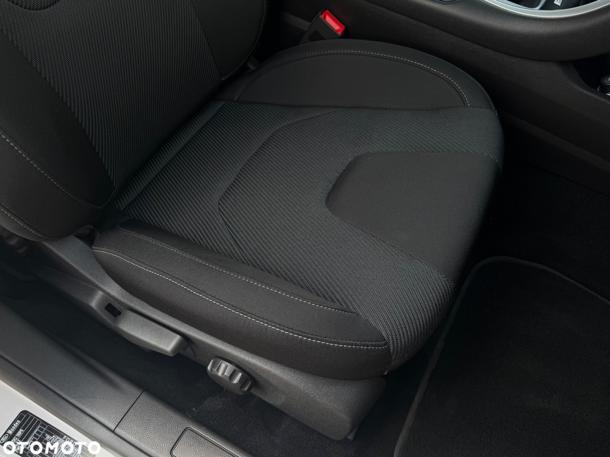 Ford Mondeo 2.0 TDCi Start-Stopp PowerShift-Aut Business Edition - 27