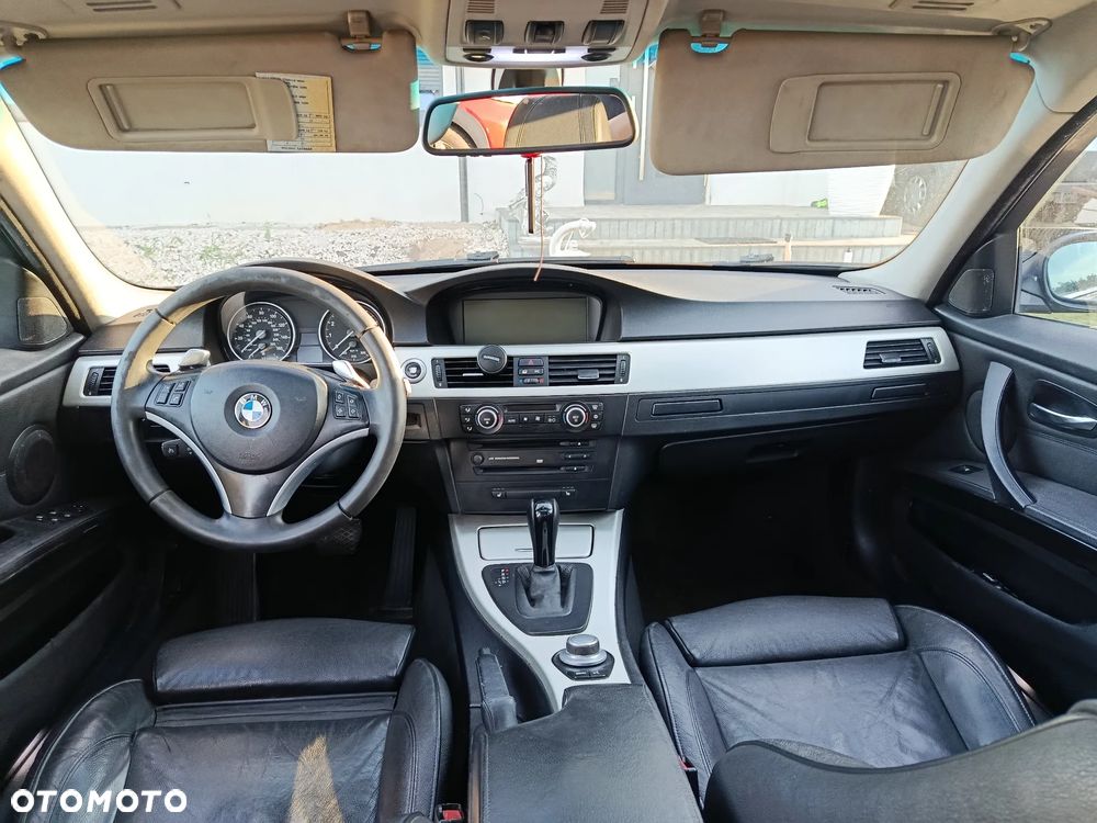 BMW Seria 3 335i - 13