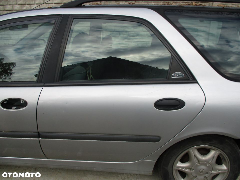 SZYBA DRZWI RENAULT LAGUNA 1 LEWY LU PRAWY TYŁ KOMBI - 1