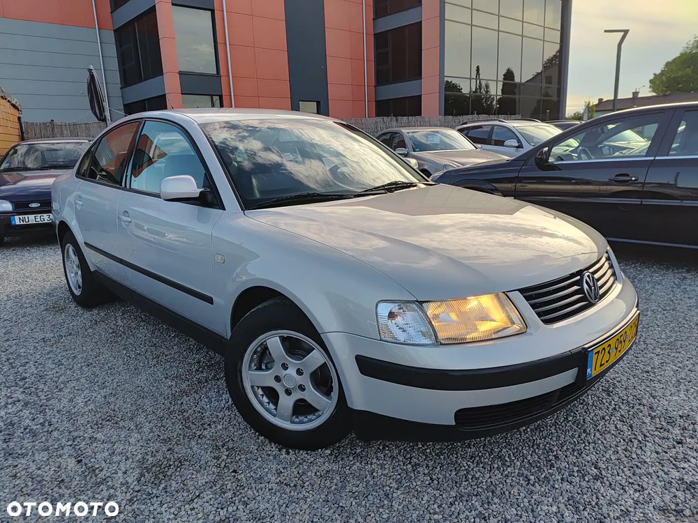 Volkswagen Passat 1.8 - 5