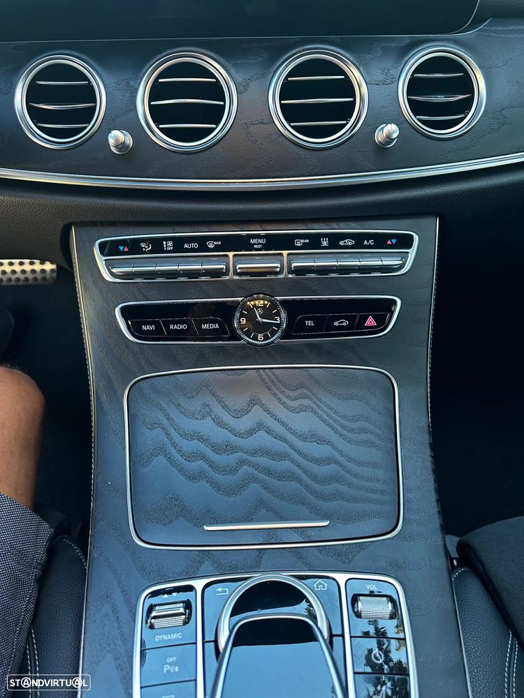 Mercedes-Benz E 300 de AMG Line - 14