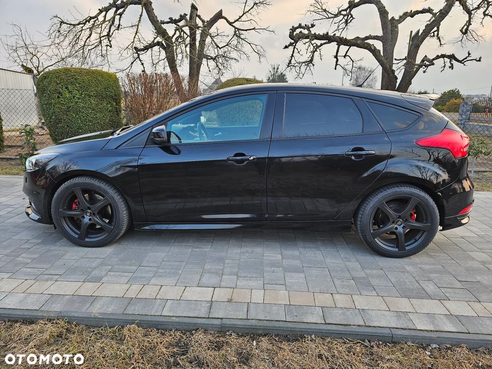 Ford Focus ST - 2