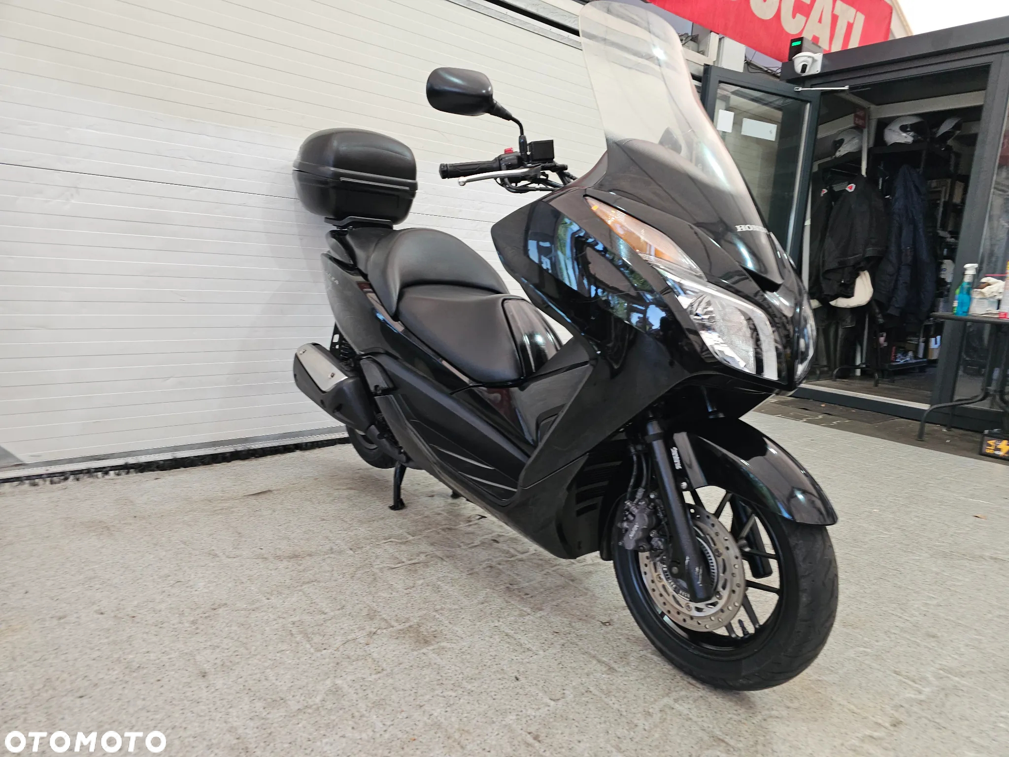 Honda NSS - 9