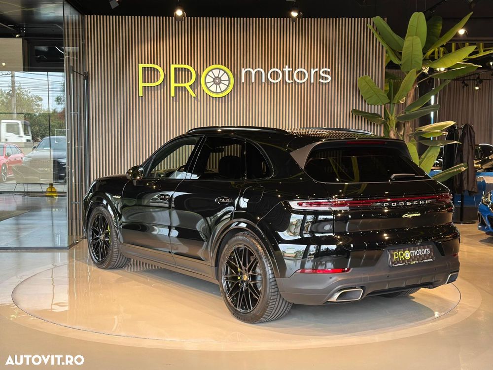 Porsche Cayenne - 4