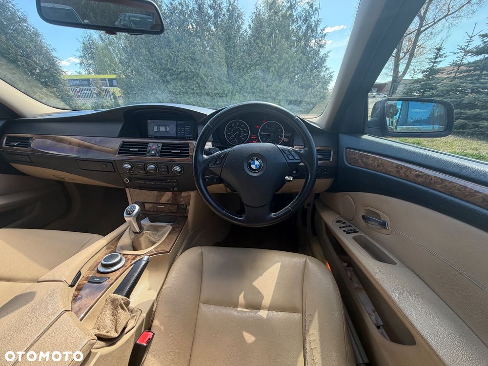 BMW Seria 5 520d Edition Exclusive - 9