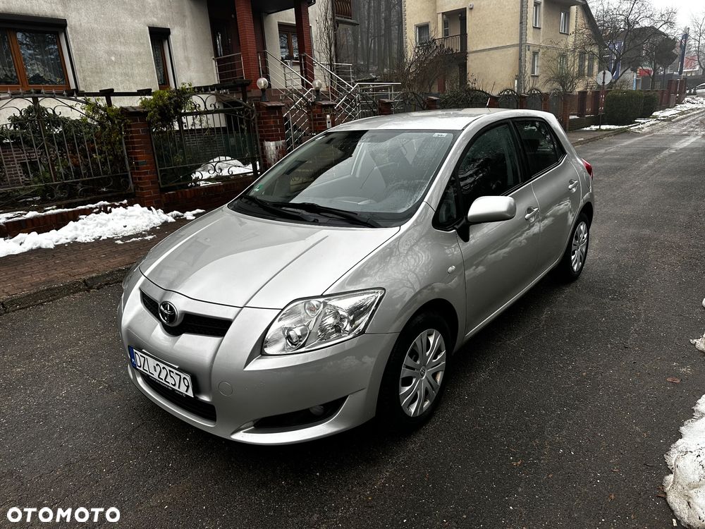 Toyota Auris 1.6 VVT-i Executive - 5