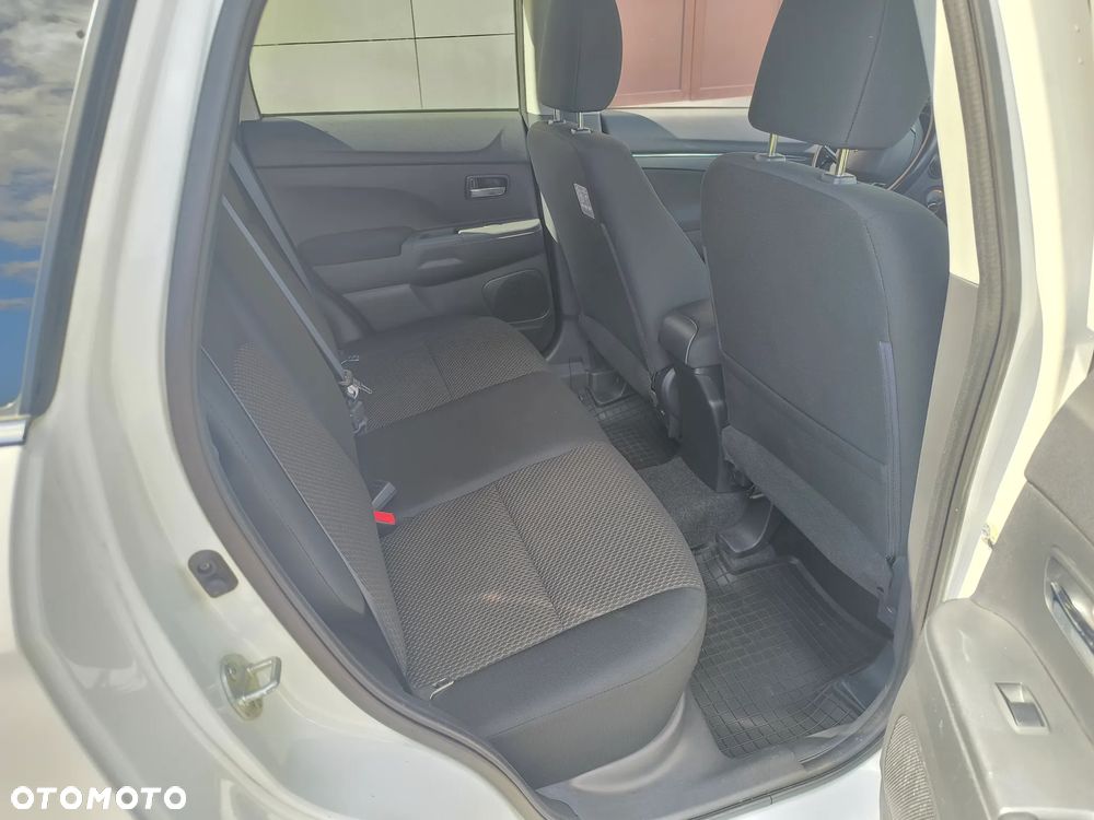 Mitsubishi ASX 1.6 Cool Edition - 9