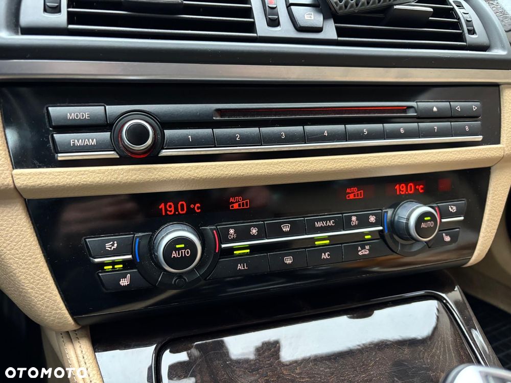 BMW Seria 5 535i Luxury Line - 19