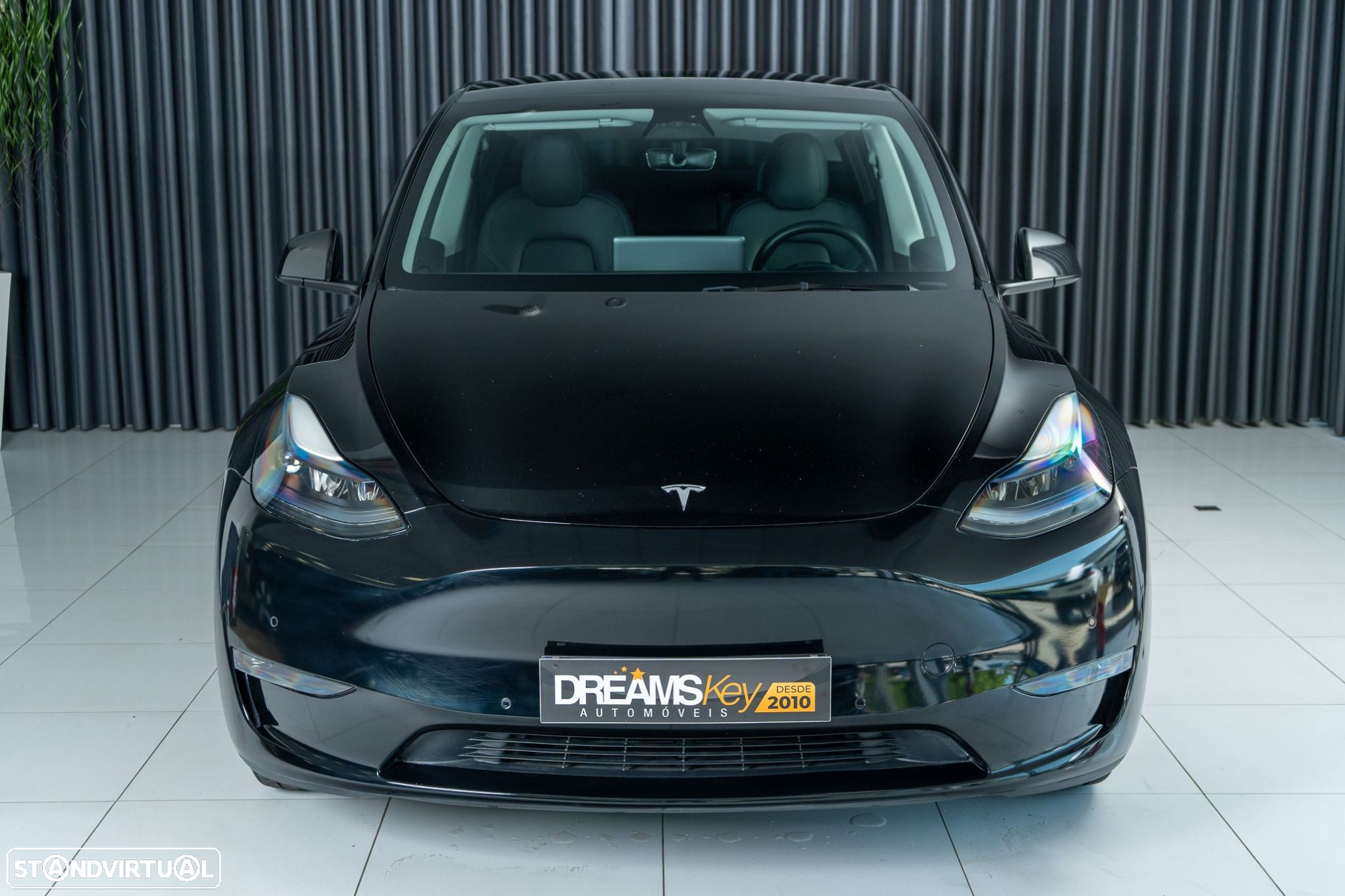 Tesla Model Y Long Range Dual Motor AWD - 3
