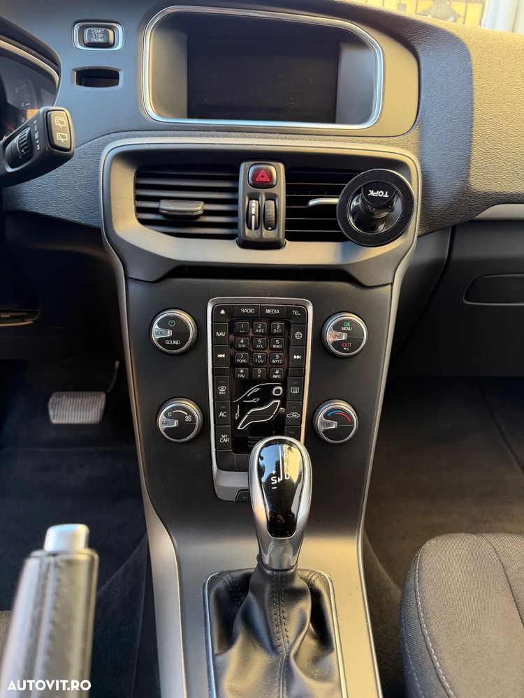 Volvo V40 D2 Geartronic Momentum - 7