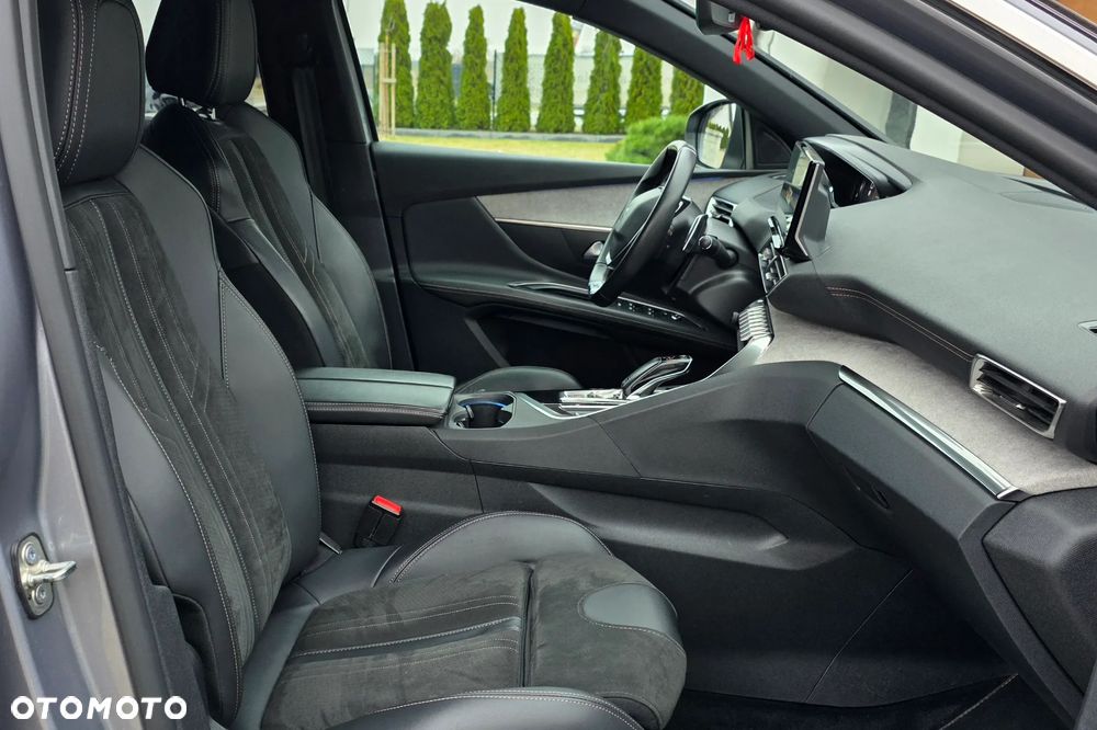 Peugeot 3008 1.5 BlueHDi GT S&S EAT8 - 33