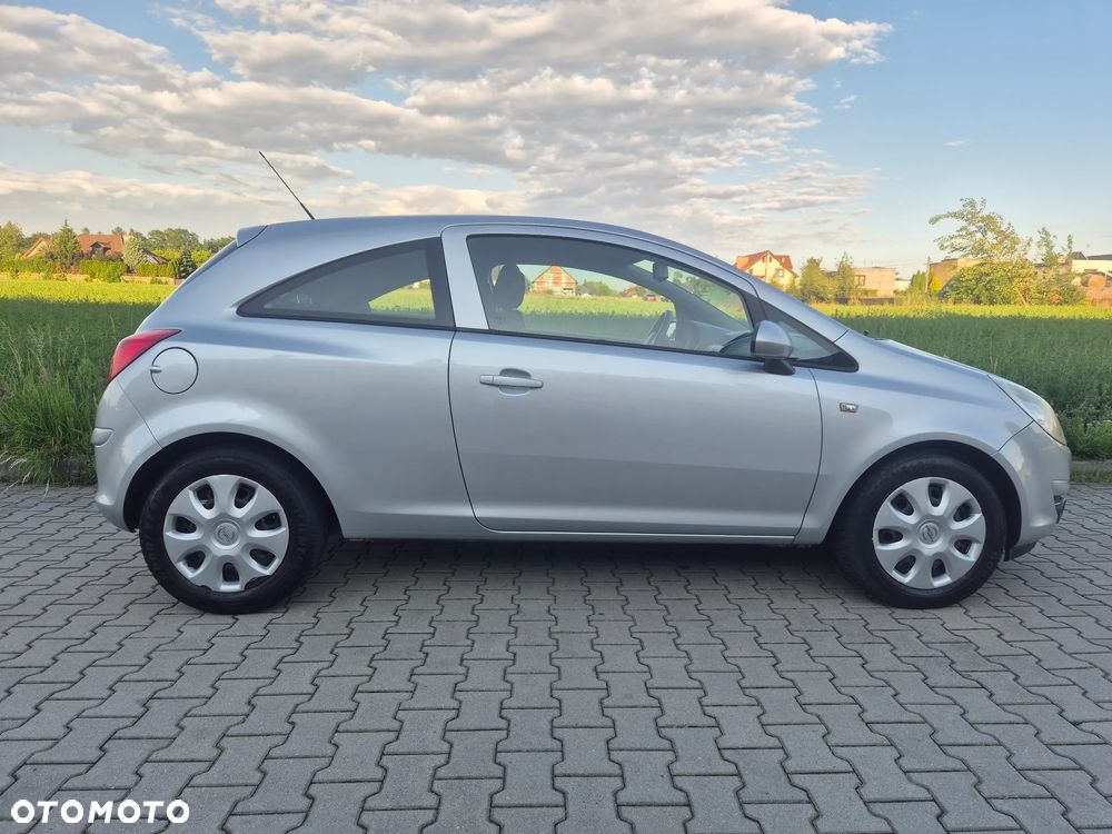 Opel Corsa 1.2 16V Enjoy - 5