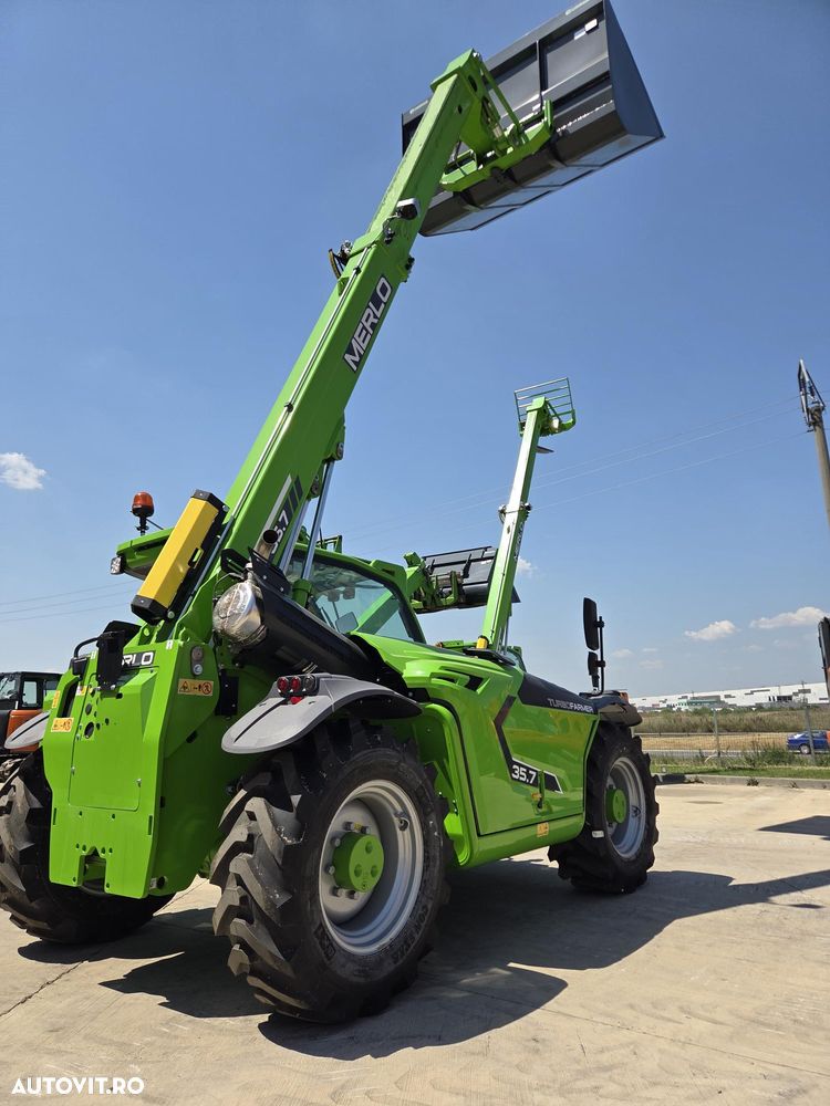 Merlo TF35.7-140, ridica 3,5t la 7m, motor Deutz 140CP, cupa si furci, transmisie 4x4, aer conditionat, Masa operatinala 6800kg, lungime 4,4m, latime 2,3m, produs in ITALIA, garantie 1 an, posibilitate leasing-PROMOTIE 81.900 EUR+Tva - 5