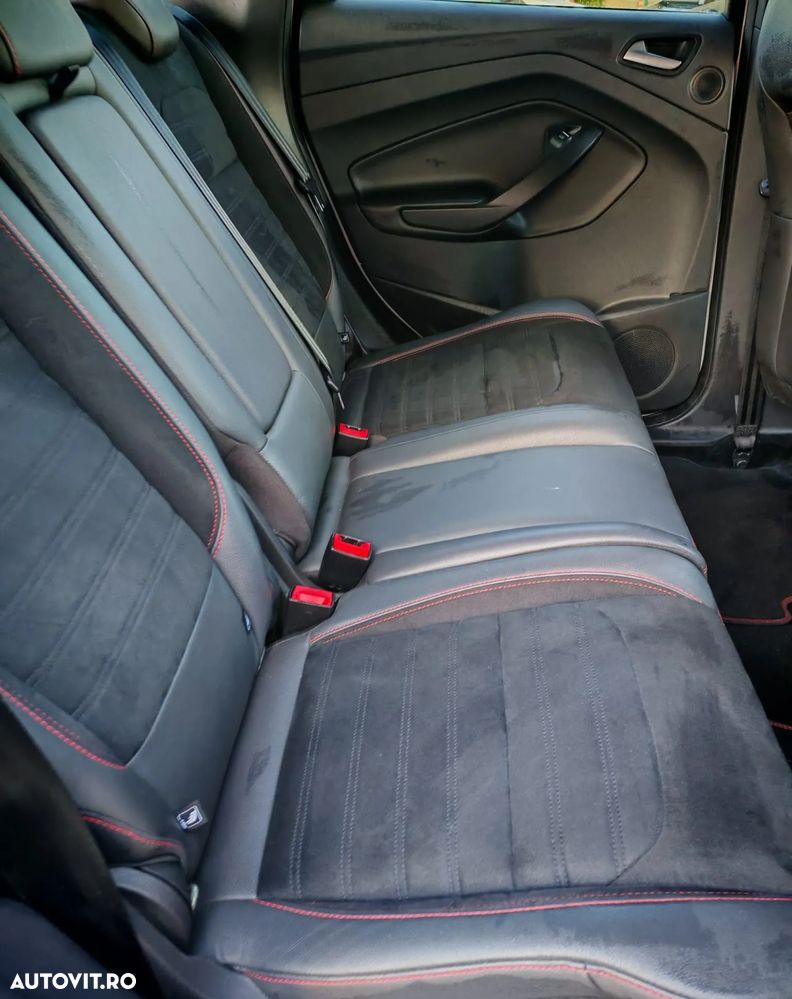 Ford Kuga - 13