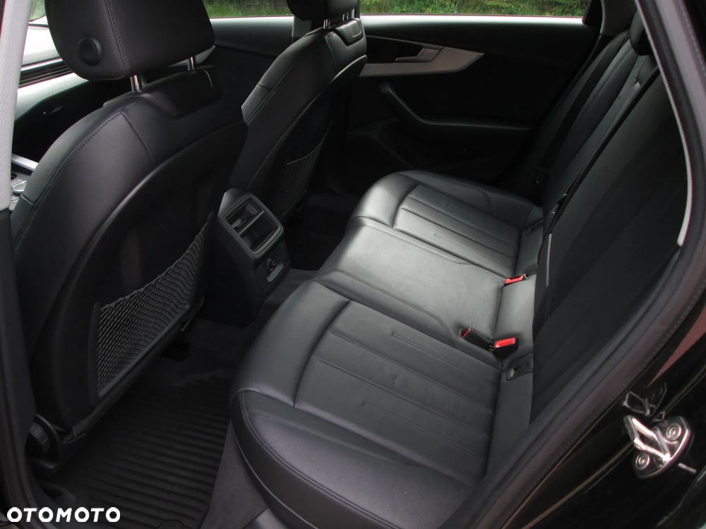 Audi A4 Avant 2.0 TDI S tronic - 17