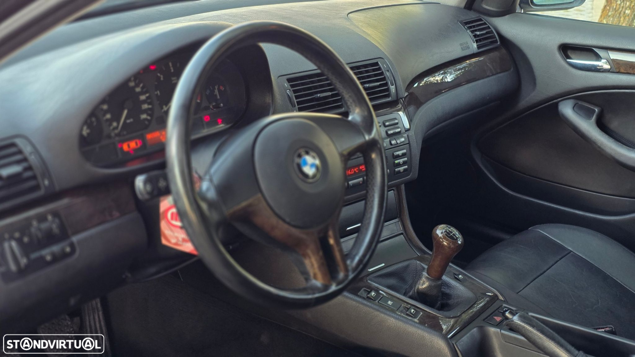 BMW 320 d Touring - 11