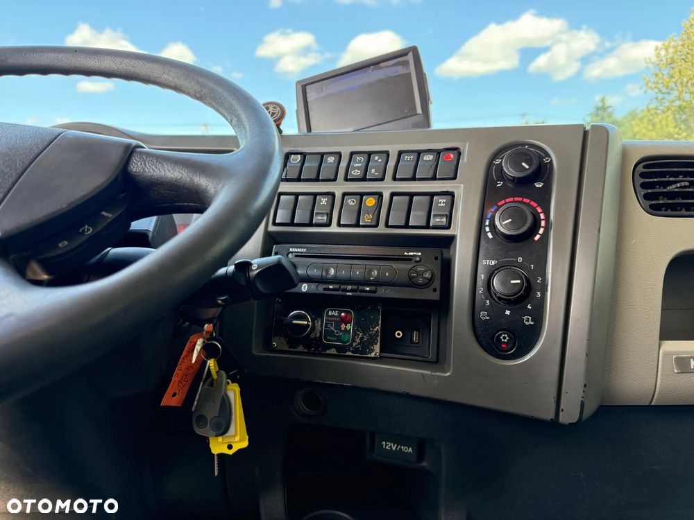 Renault KERAX - 12