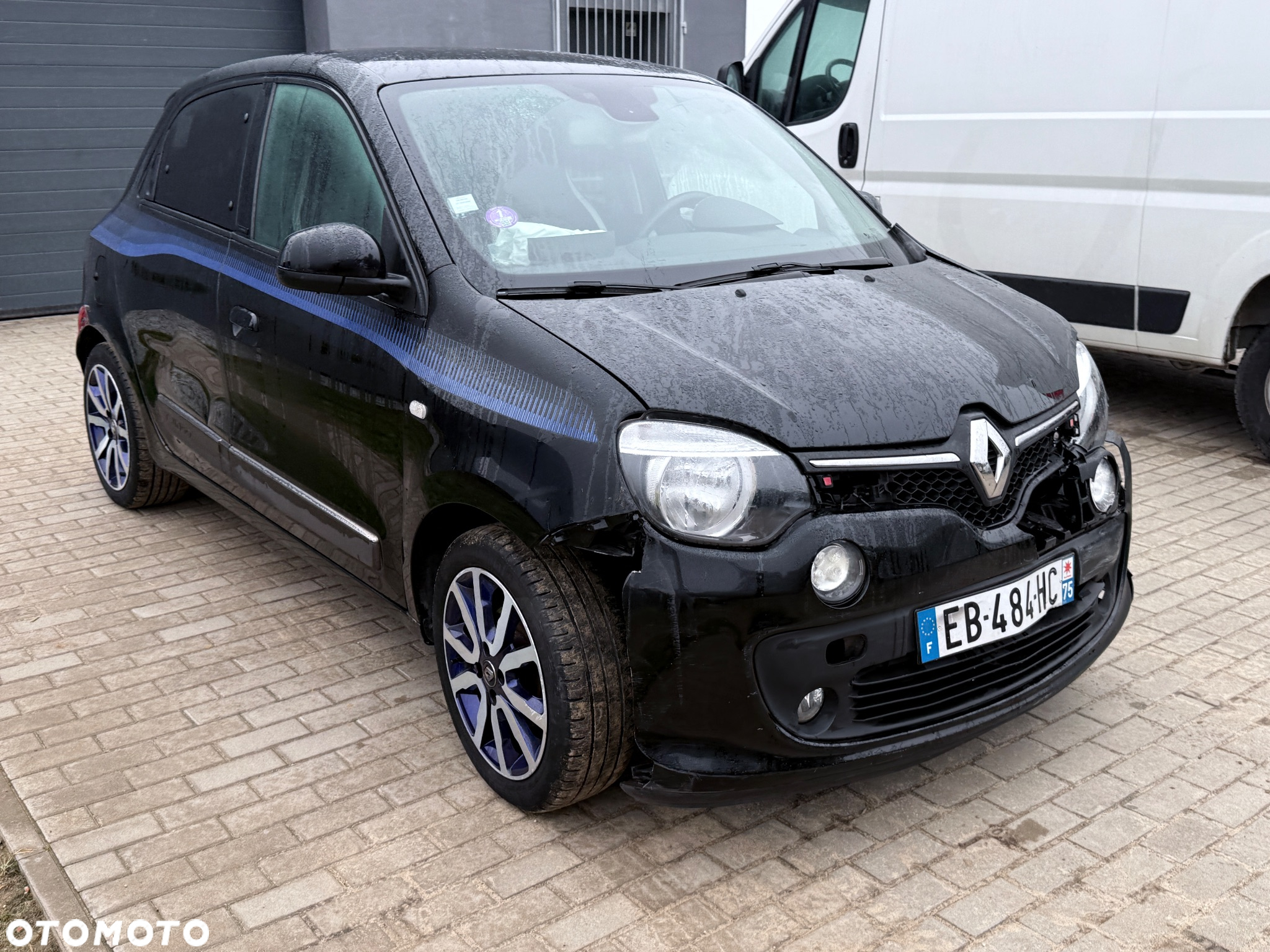 Renault Twingo ENERGY TCe 90 EDC Cosmic - 4