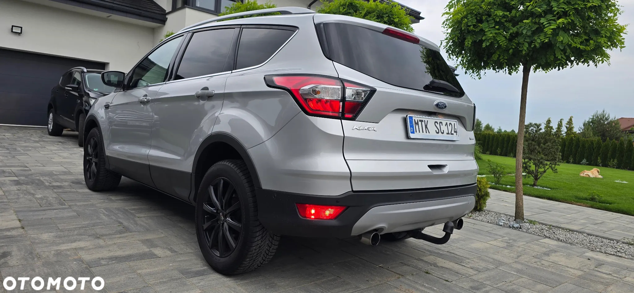 Ford Kuga - 10