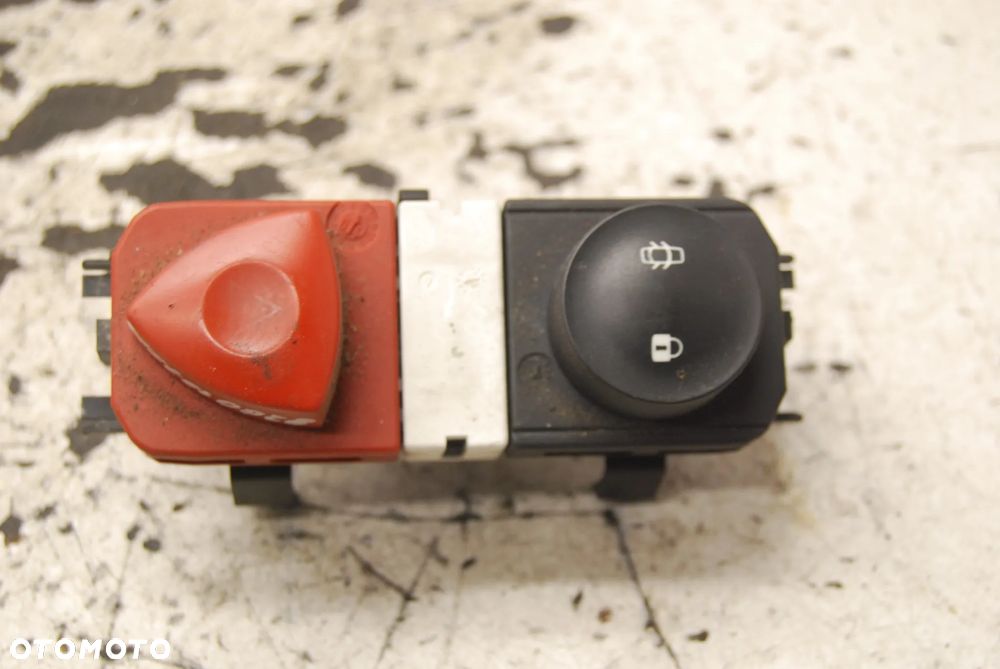 PRZEŁĄCZNIK AWARYJNYCH 8200107808 MEGANE II ORI - 1