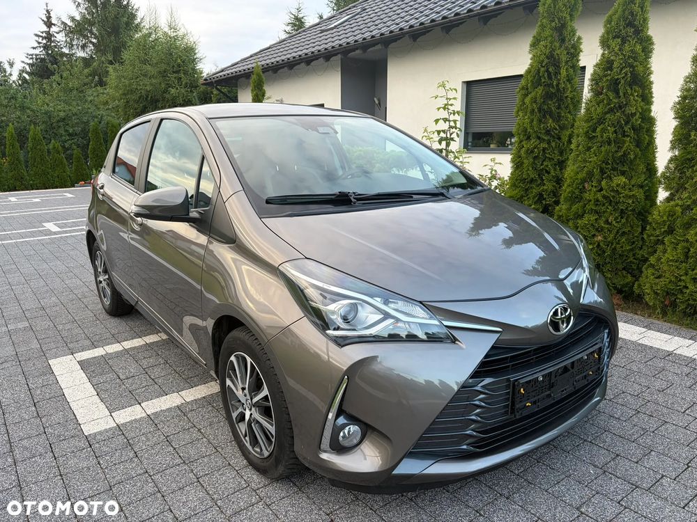 Toyota Yaris 1.5 Premium - 17