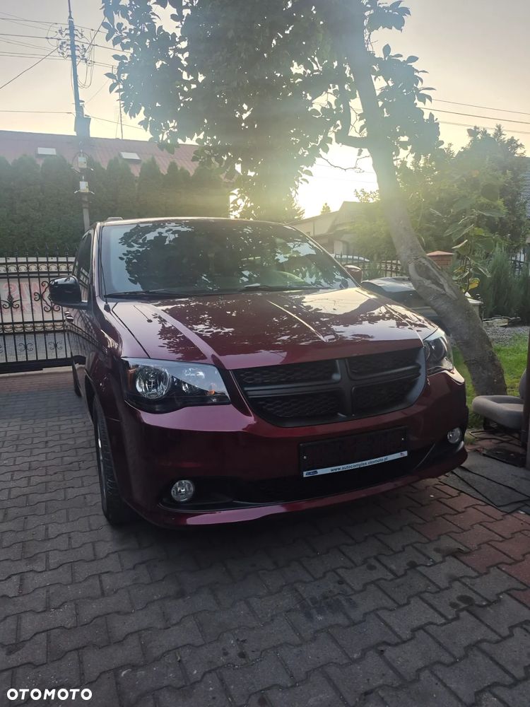 Dodge Grand Caravan 3.6 R/T - 16