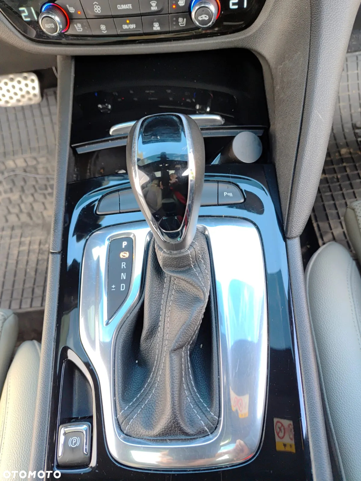 Opel Insignia - 12