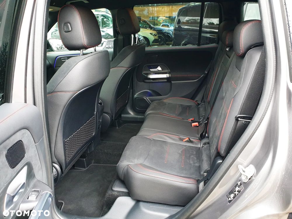 Mercedes-Benz GLB 220 d 4-Matic AMG Line 8G-DCT - 15