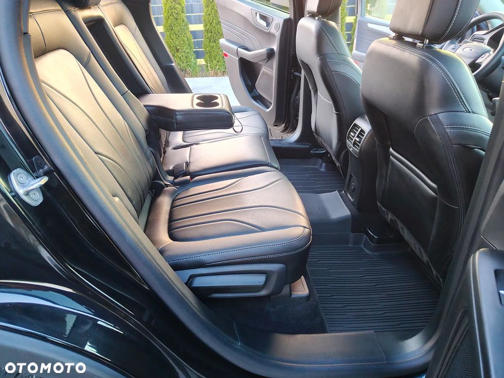 Ford Escape 2.0 EcoBoost AWD Titanium - 14