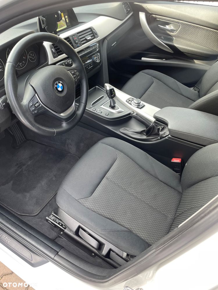 BMW Seria 3 318d Luxury Line - 6