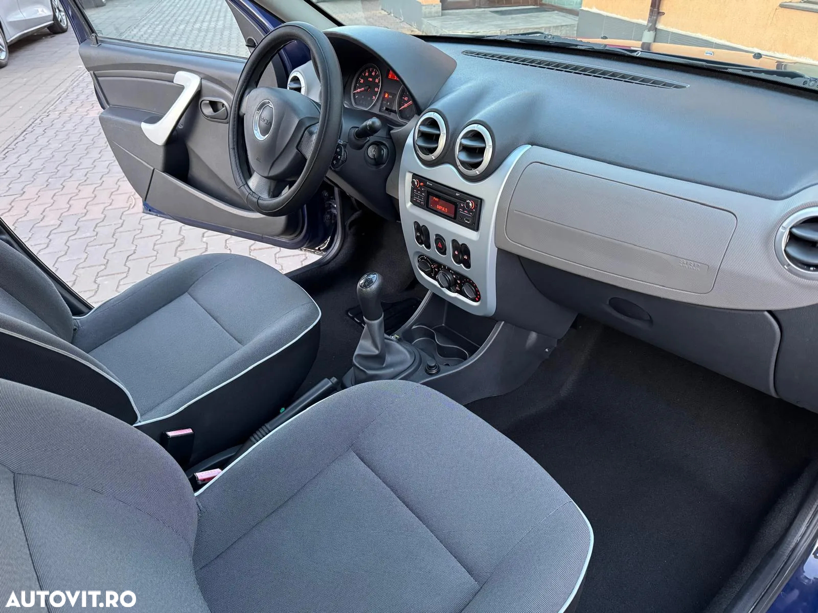 Dacia Sandero - 6
