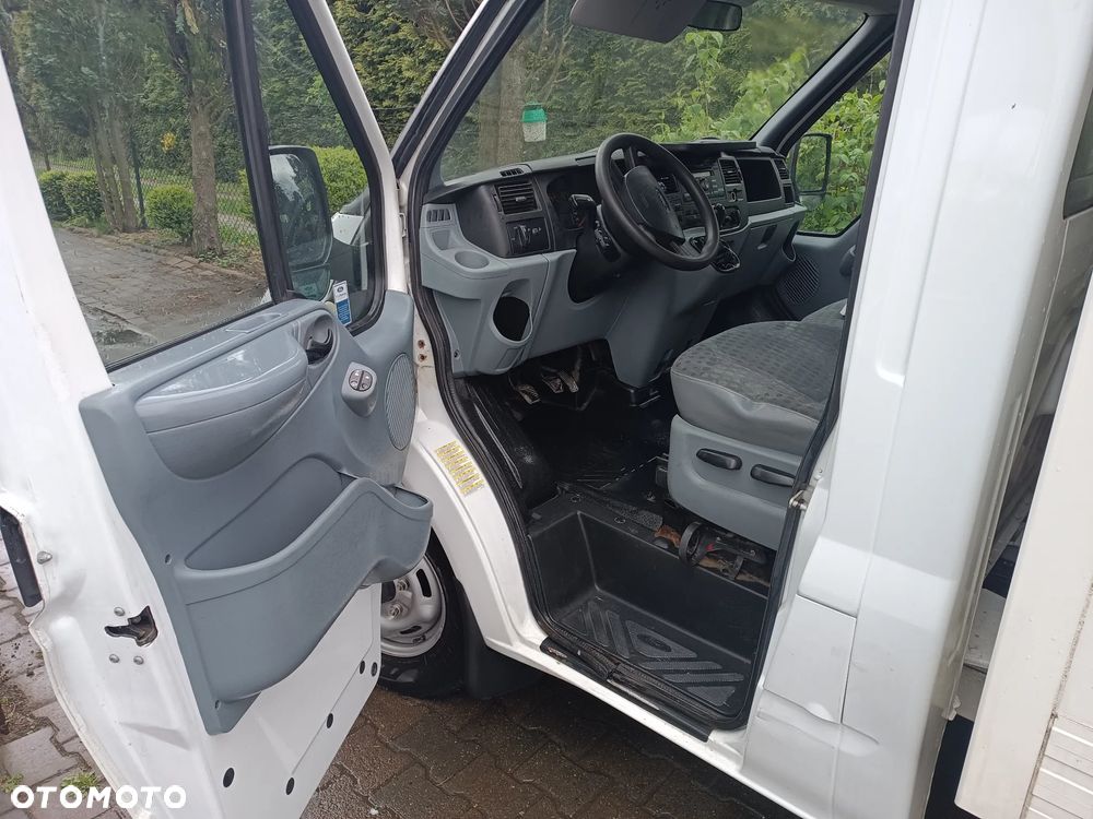 Ford Transit - 5