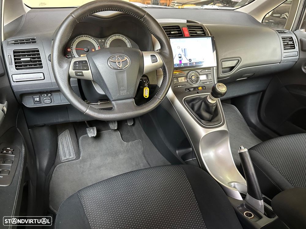 Toyota Auris 1.4 D-4D Exclusive+Navi - 30