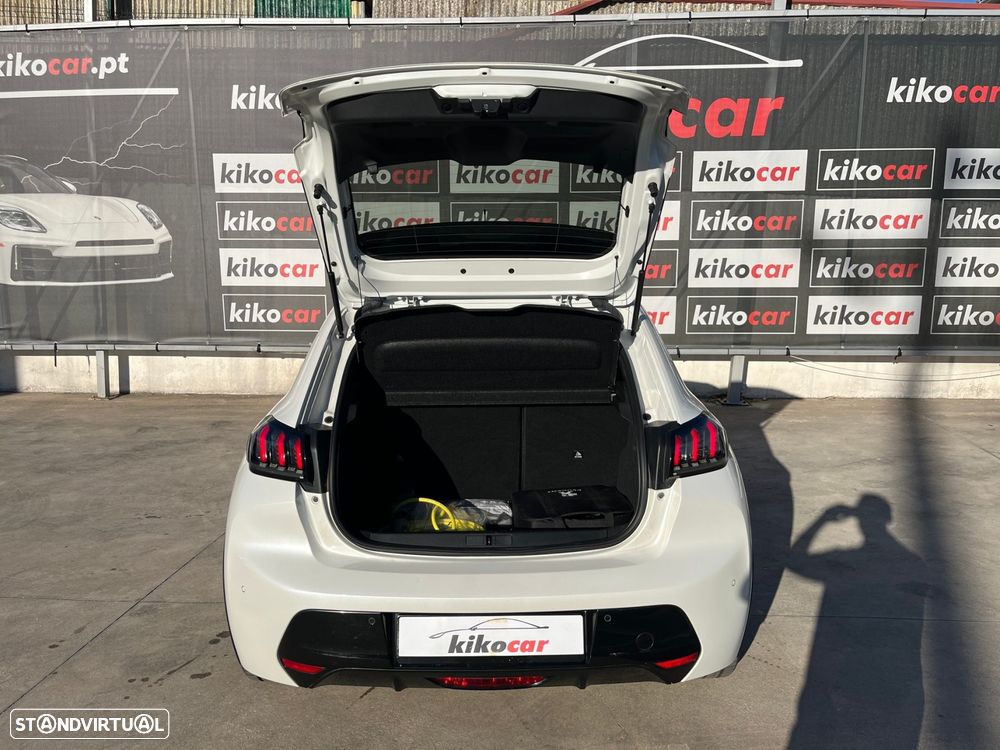 Peugeot e-208 Allure - 8