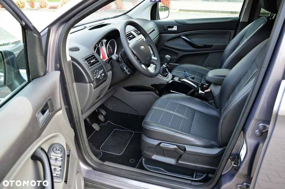 Ford Kuga 2.0 TDCi 2x4 Titanium - 7