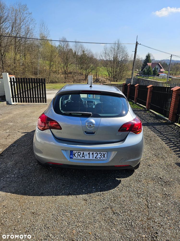 Opel Astra 1.7 CDTI Cosmo - 5