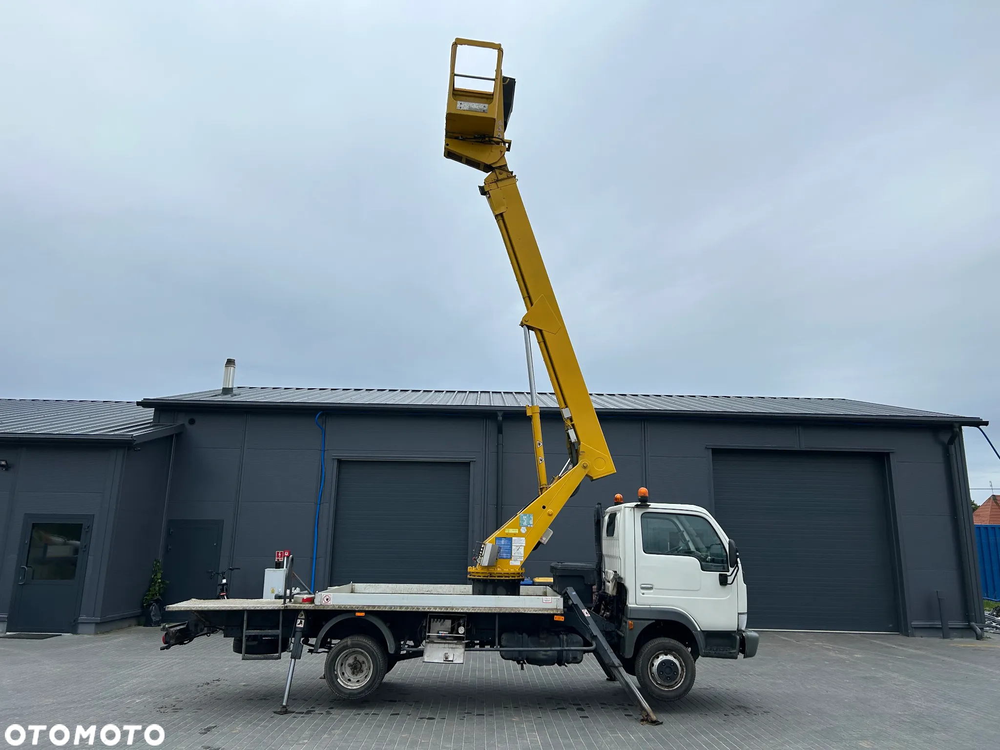 Nissan Cabstar - 13