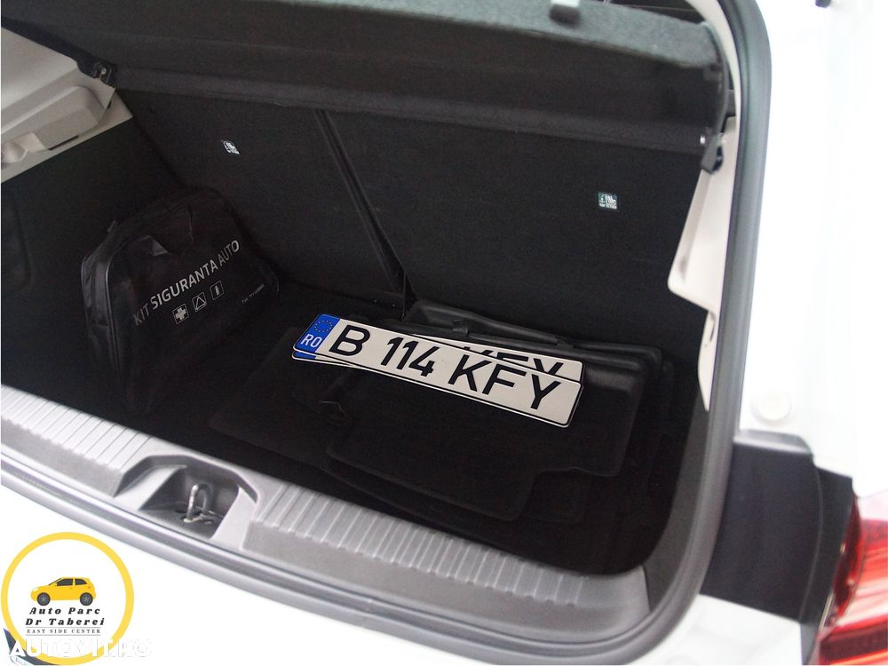 Renault Clio V TCe 90 Evolution - 40