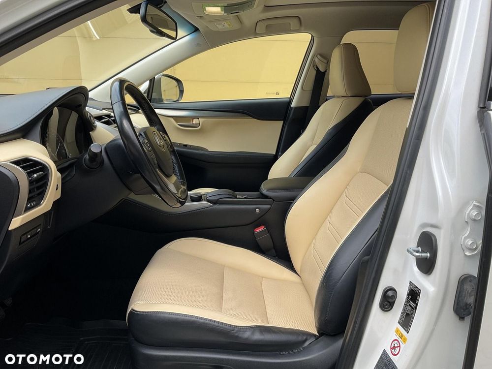 Lexus NX 300h Comfort AWD - 9