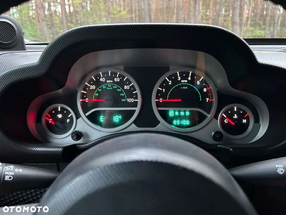 Jeep Wrangler Unlimited 3.8 Automatik Sahara - 6