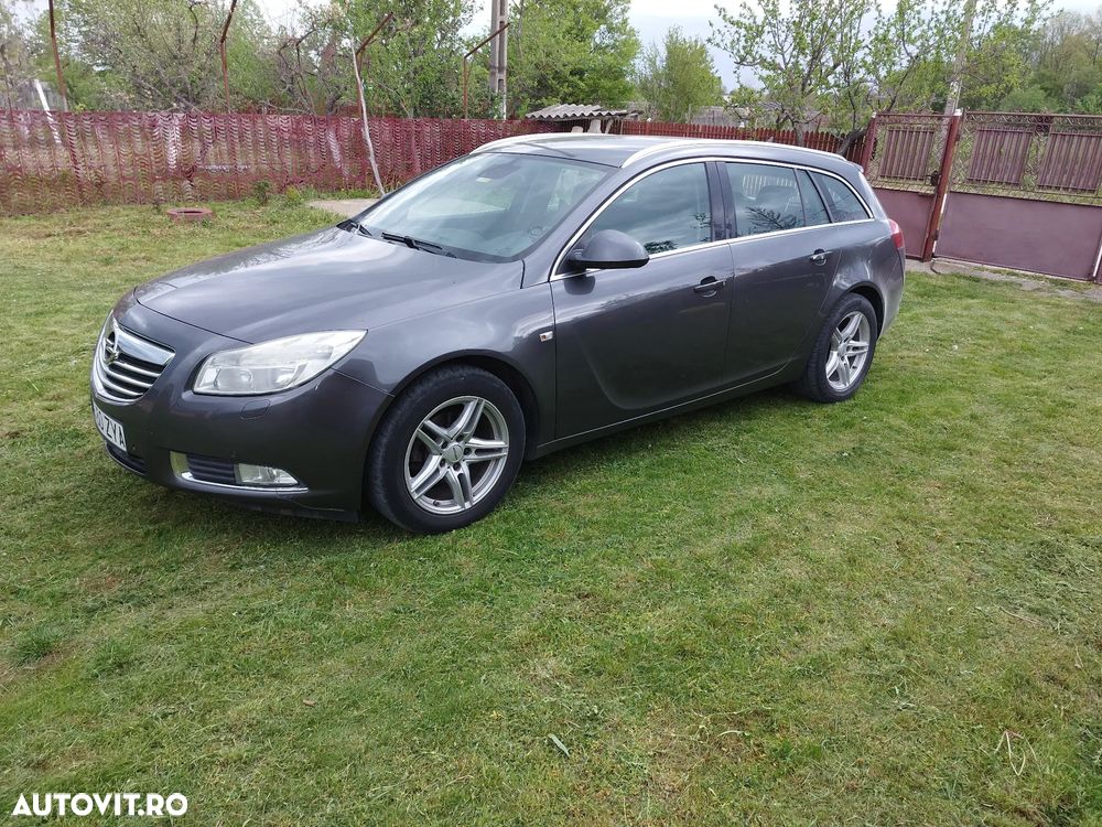 Opel Insignia 2.0 CDTI Sports Tourer - 2