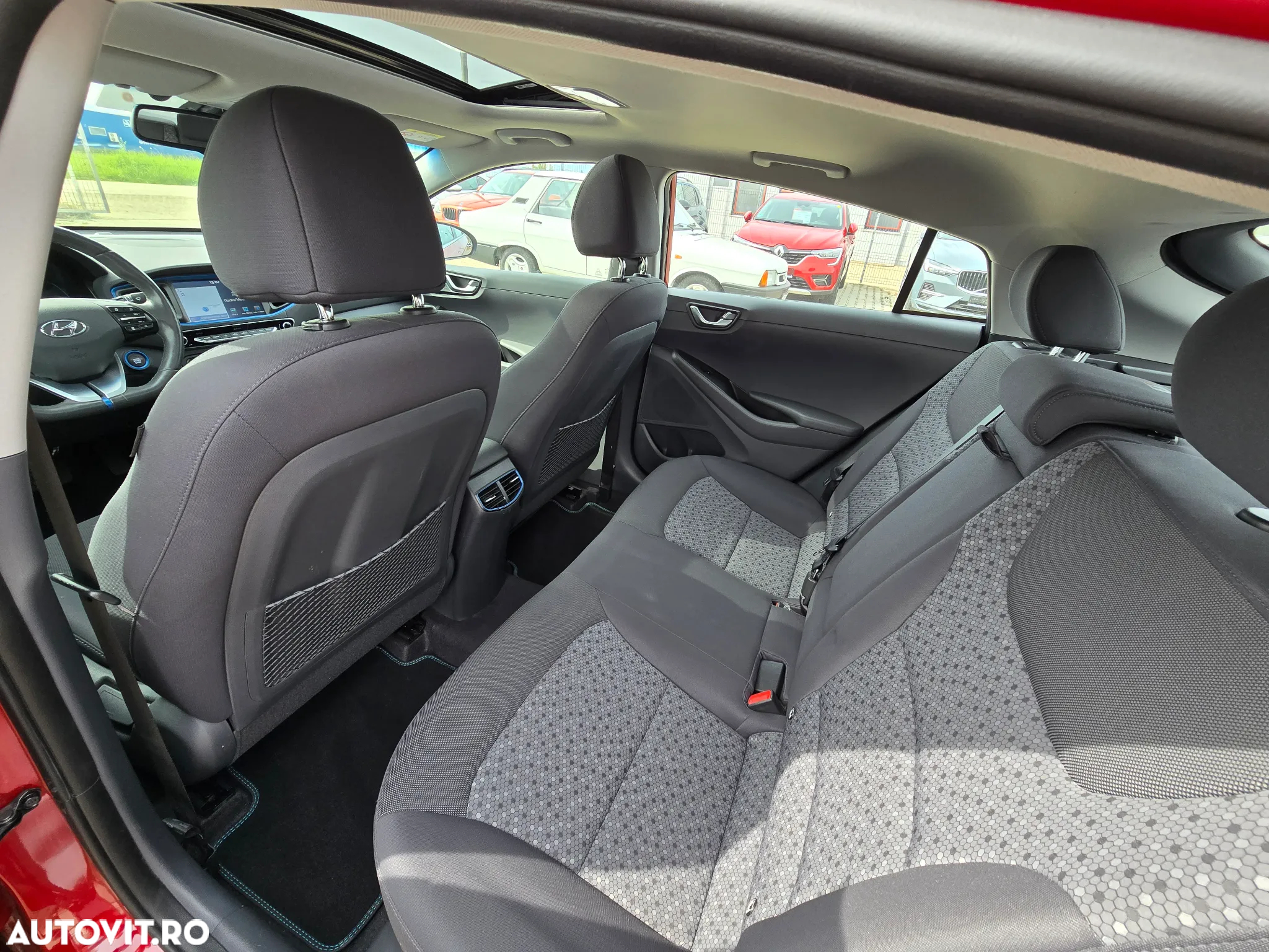 Hyundai IONIQ Plug-in-Hybrid 1.6 GDI Style - 11