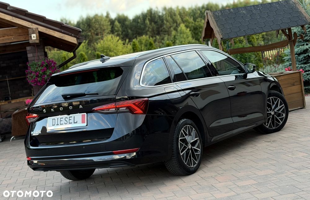 Skoda Octavia 2.0 TDI Sportline DSG - 19