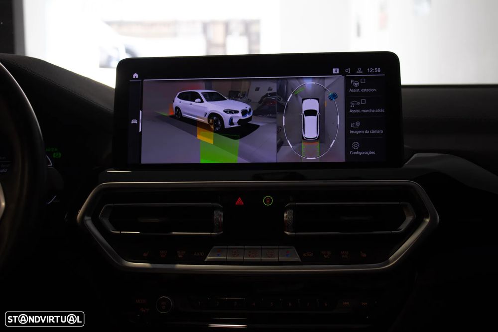 BMW iX3 M Sport Impressive - 37