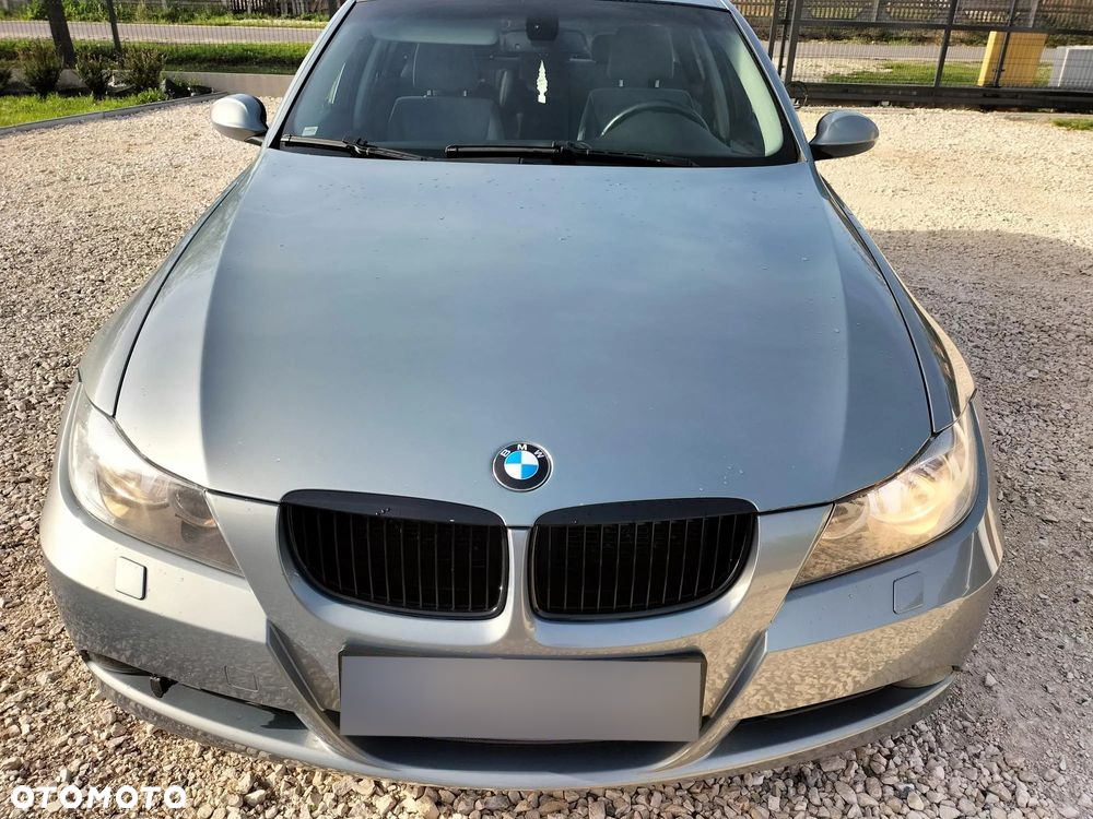 BMW Seria 3 320i - 6
